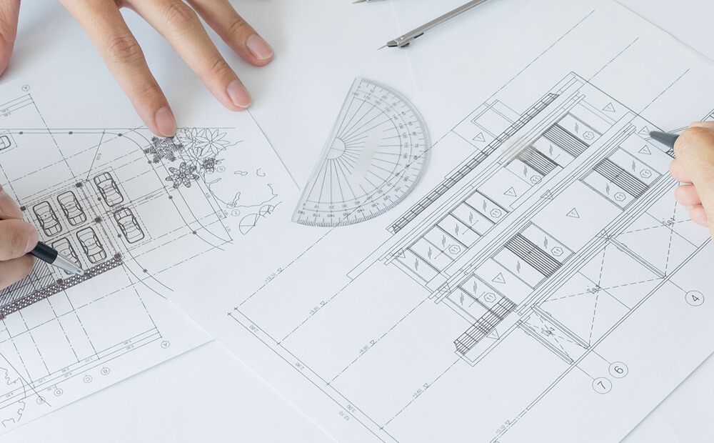 図面を描く様子