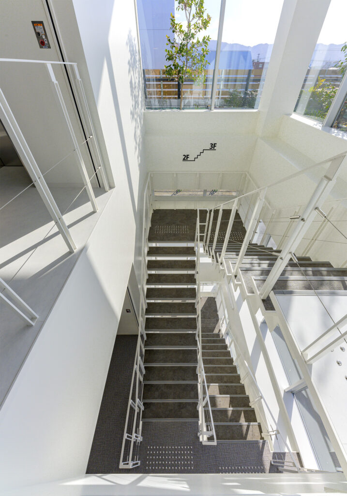 ②屋内階段1