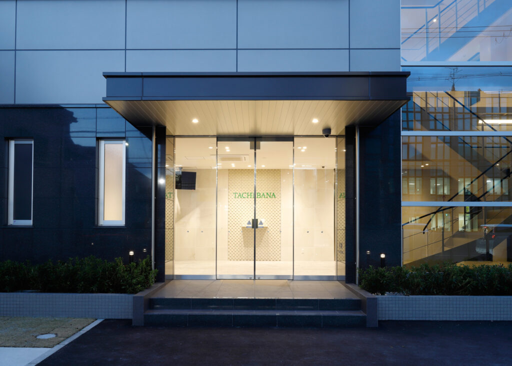 06　エントランス